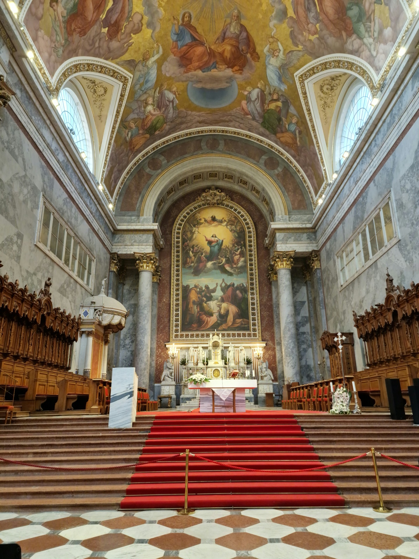 Bazilika Ostrihom interier